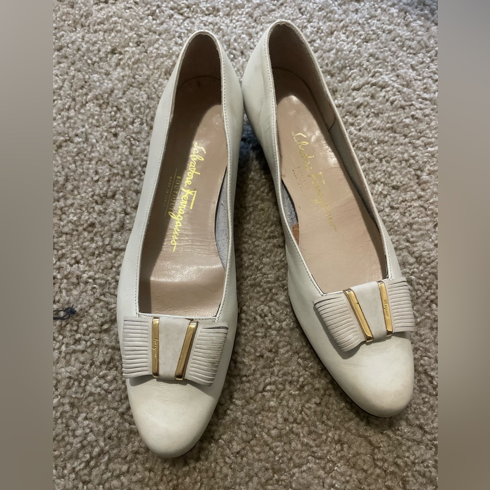 Vintage Salvatore Ferragamo sz 8